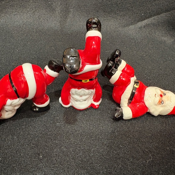 1976 House of Global Arts  Three Santa Claus Figurines Bone China Taiwan - Picture 3 of 7
